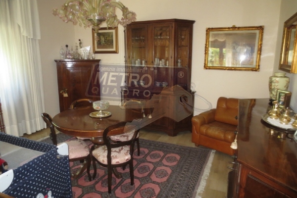 soggiorno - UNIFAM. AUTONOMA THIENE (VI) CENTRO 